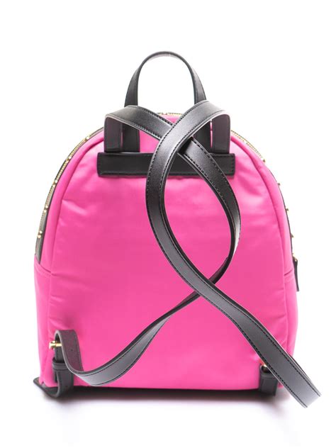 zainetto rosa valentino falso